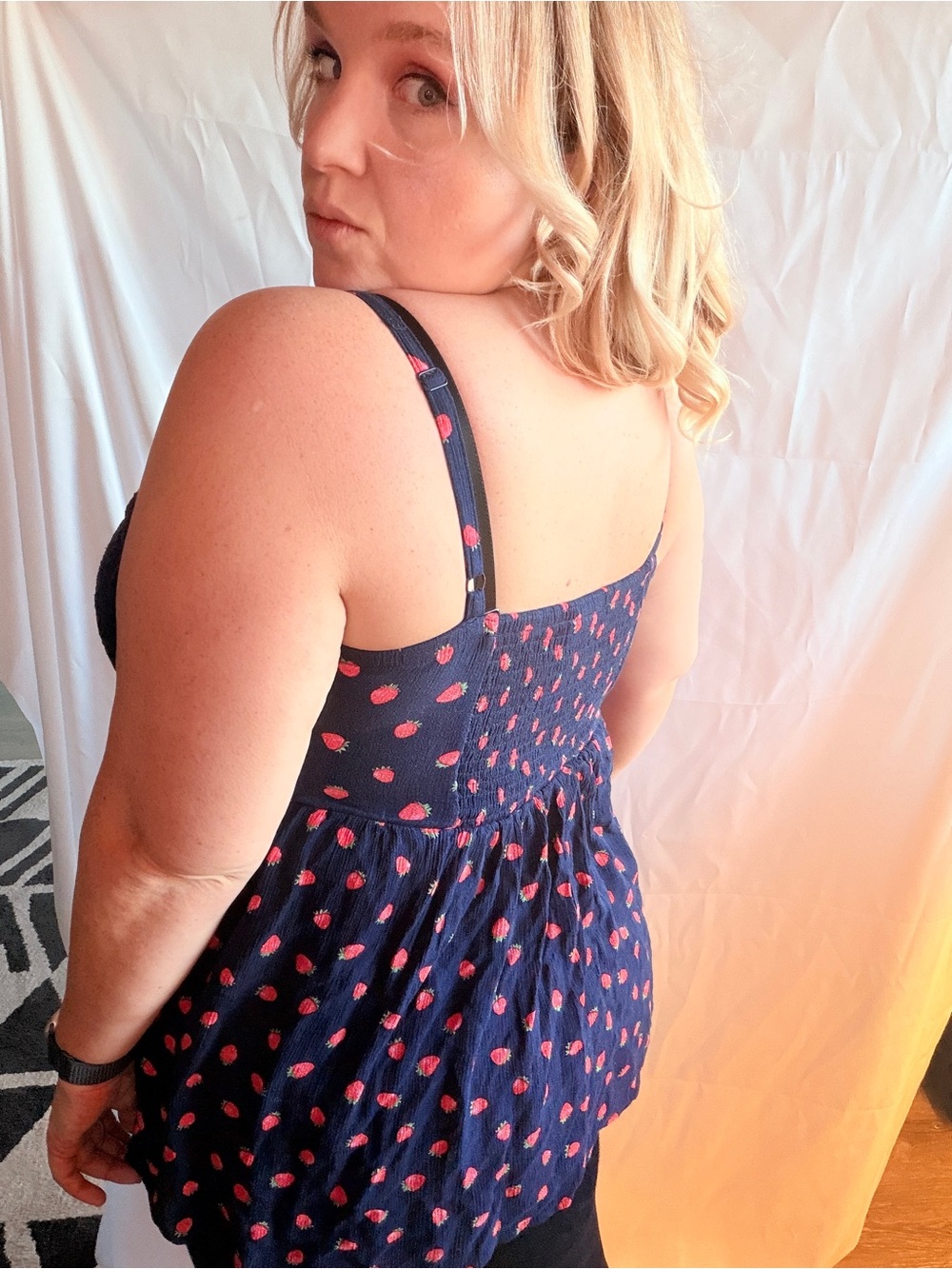 Torrid Babydoll Navy Strawberry Tank - Torrid size 1 - Picture 3 of 6